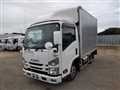 2017 Isuzu Elf