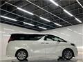 2017 Toyota Alphard G