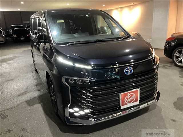 2022 Toyota Voxy