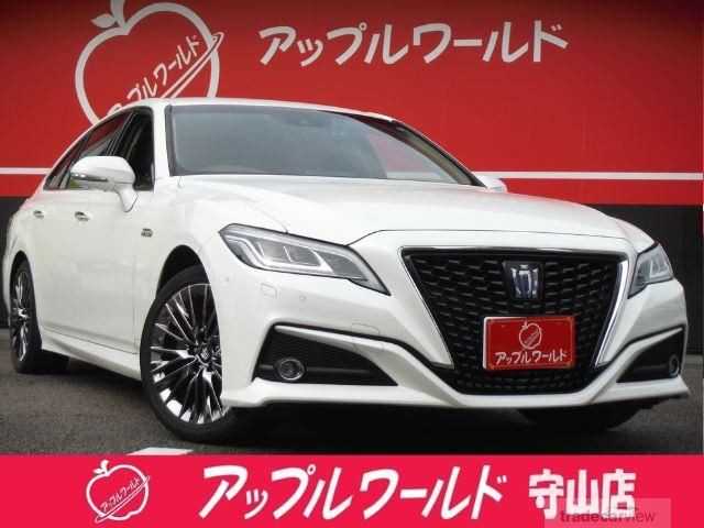 2019 Toyota Crown Hybrid