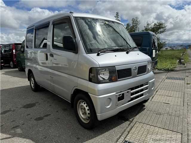 2009 Nissan Clipper Van