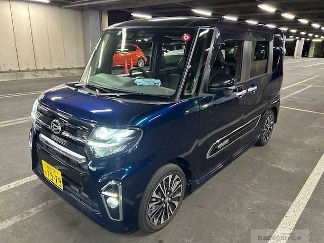 2020 Daihatsu Tanto Custom