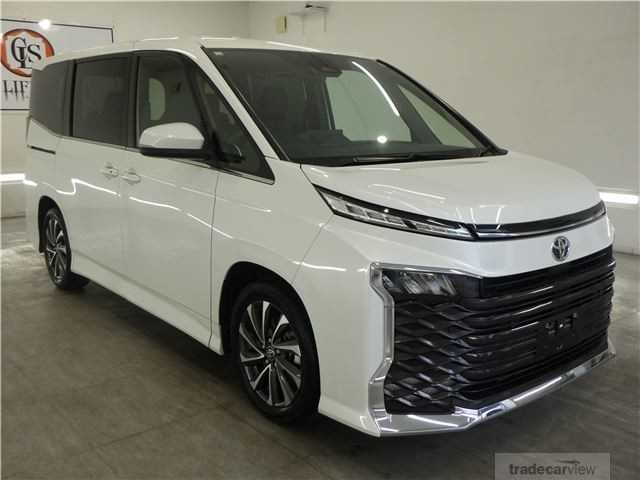 2023 Toyota Voxy