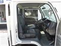 2010 Isuzu Elf Truck