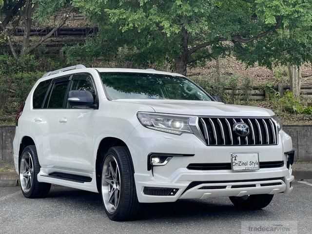 2018 Toyota Land Cruiser Prado