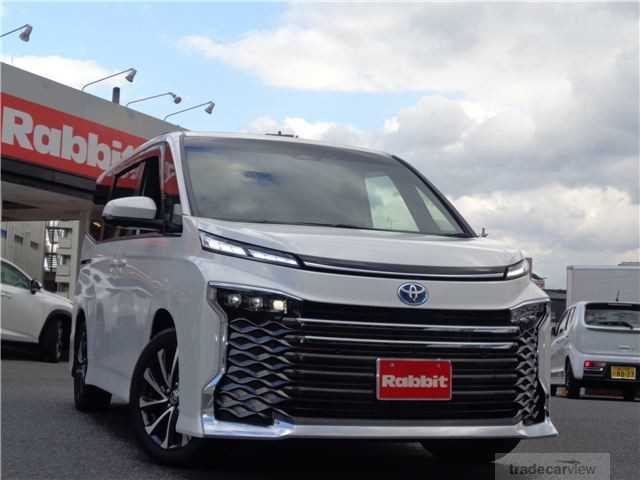 2022 Toyota Voxy