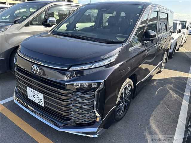 2022 Toyota Voxy