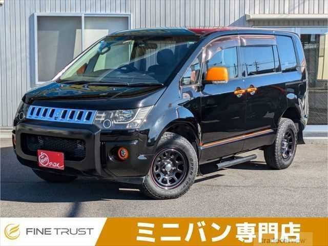 2013 Mitsubishi Delica D5