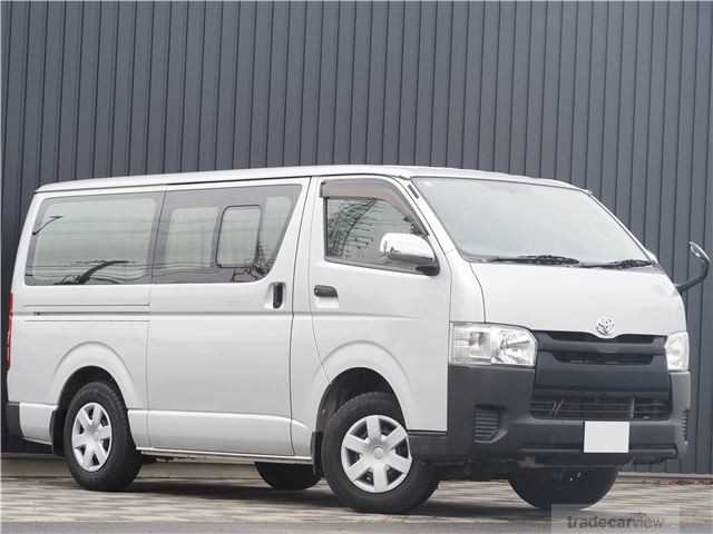 2014 Toyota Regiusace Van