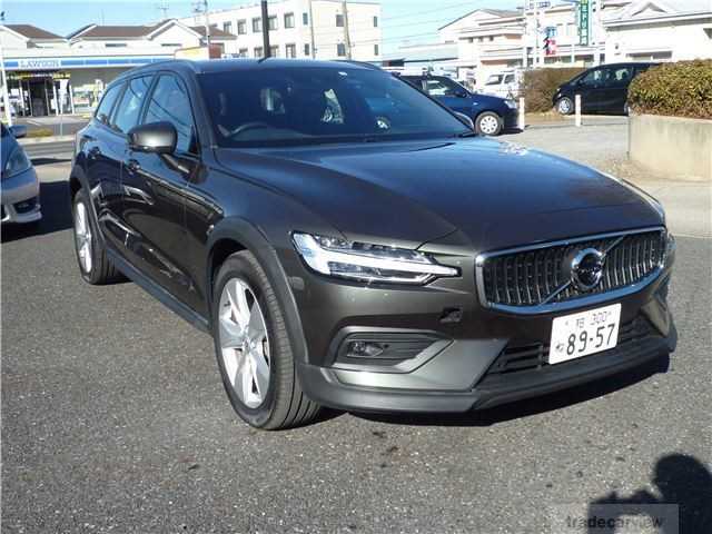 2022 Volvo V60