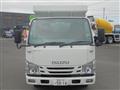 2015 Isuzu Elf Truck