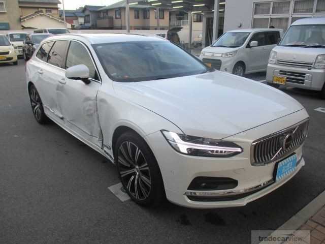 2023 Volvo V90