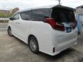 2023 Toyota Alphard Hybrid