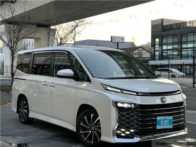 2023 Toyota Voxy