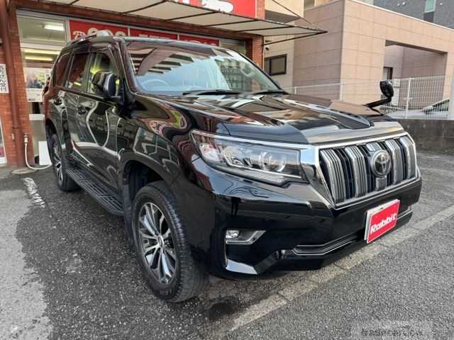 2018 Toyota Land Cruiser Prado