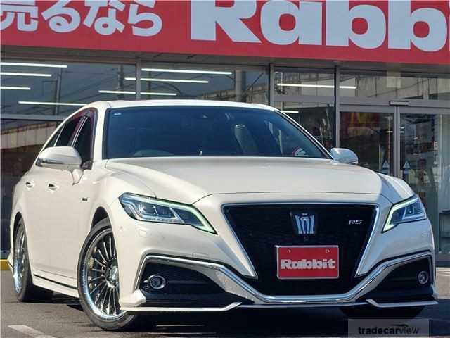 2019 Toyota Crown Hybrid