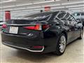 2019 Lexus ES