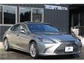 2019 Lexus ES