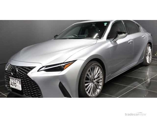 2023 Lexus IS