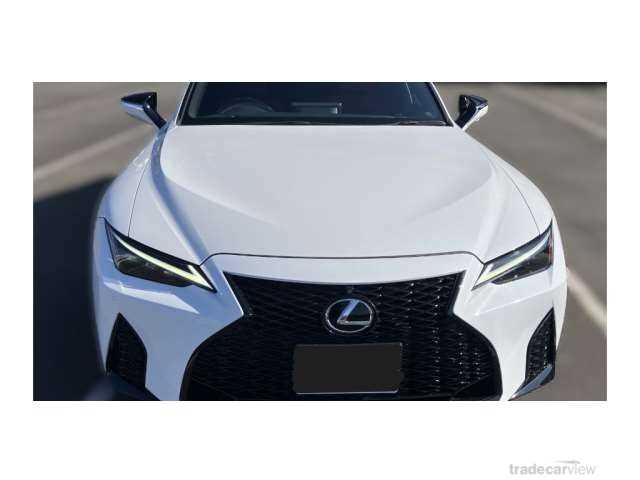 2022 Lexus IS