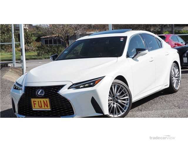 2021 Lexus IS