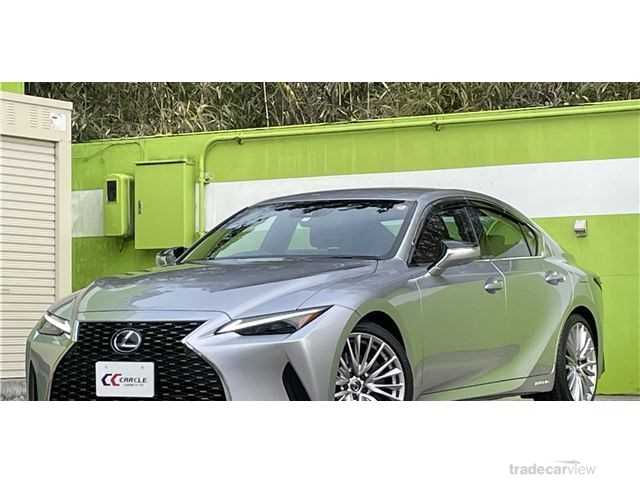 2021 Lexus IS