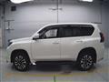 2022 Toyota Land Cruiser Prado