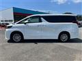 2022 Toyota Alphard Hybrid