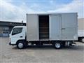 2017 Mitsubishi Fuso Canter