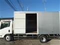 2014 Isuzu Elf Truck