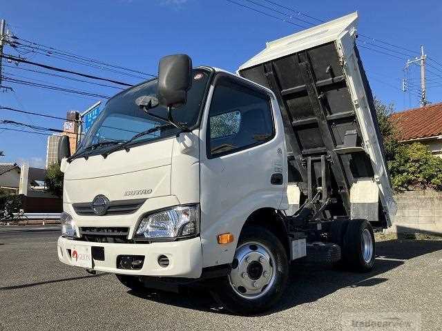 2017 Hino Dutro