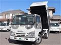 2016 Isuzu Elf Truck