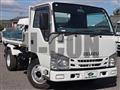 2016 Isuzu Elf Truck