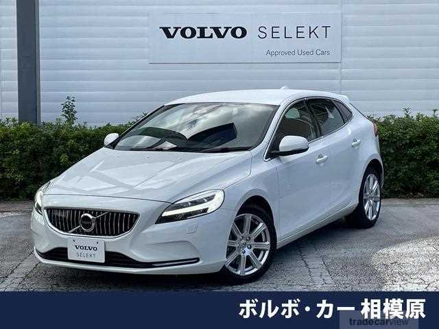 2019 Volvo V40