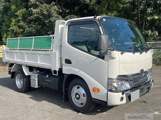 2024 Hino Dutro