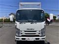 2020 Isuzu Elf Truck