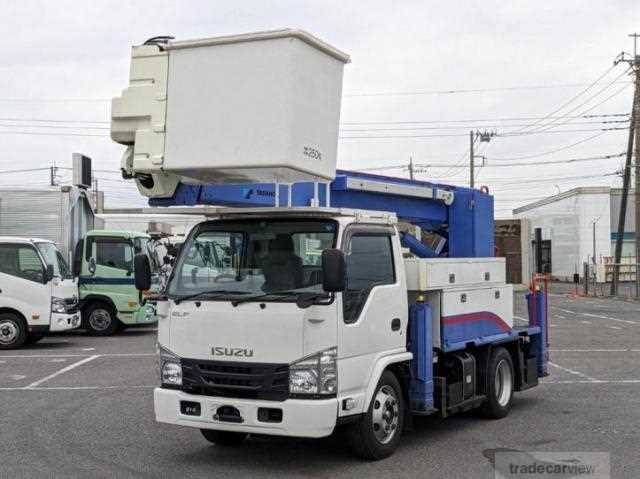 2016 Isuzu Elf Truck