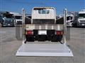 2004 Isuzu Elf Truck