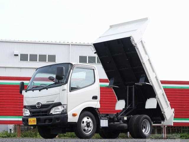 2017 Hino Dutro