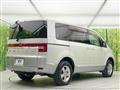 2009 Mitsubishi Delica D5