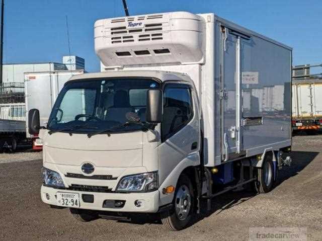 2023 Hino Dutro