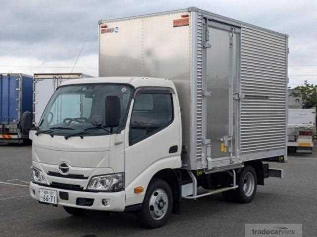 2022 Hino Dutro