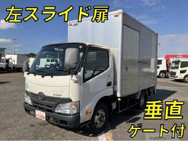 2013 Toyota Dyna Truck