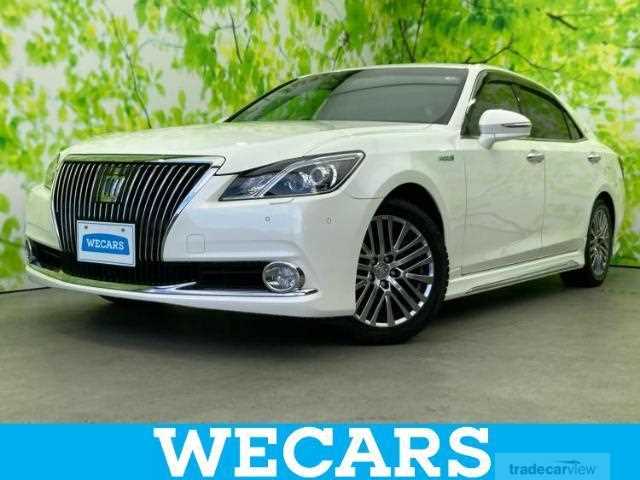 2016 Toyota Crown Majesta