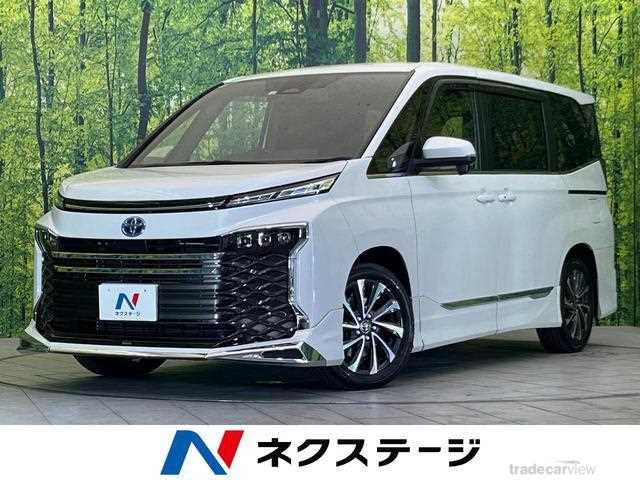 2022 Toyota Voxy