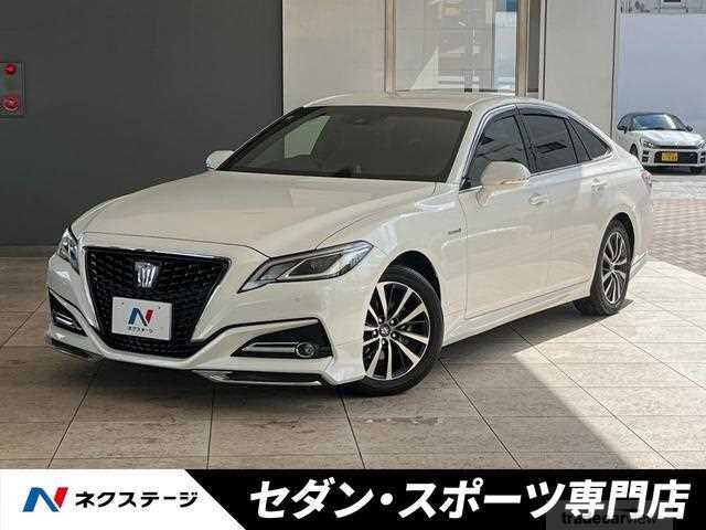 2018 Toyota Crown Hybrid