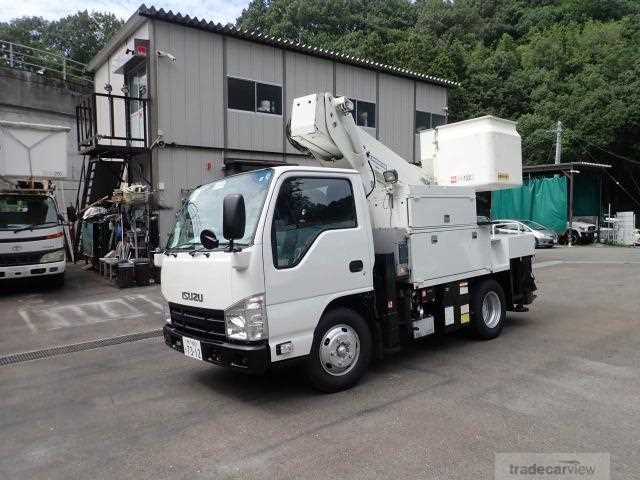 2012 Isuzu Elf Truck