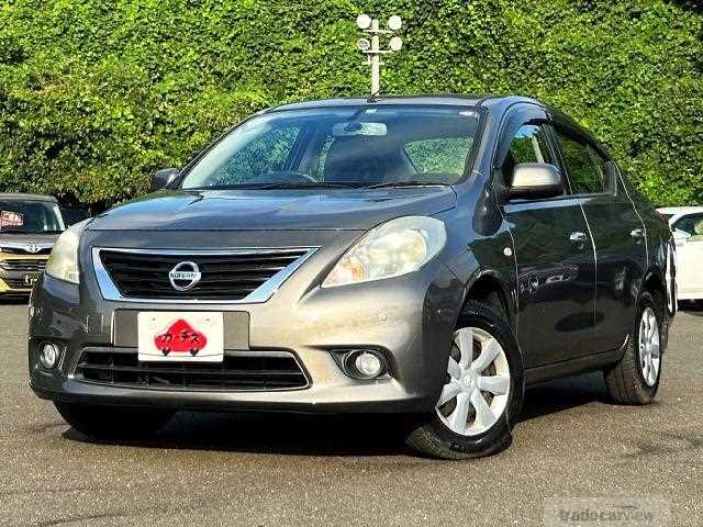 2013 Nissan Tiida Latio