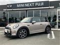 2021 BMW MINI