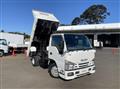 2015 Isuzu Elf Truck